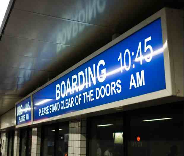 長(zhǎng)條液晶屏幕